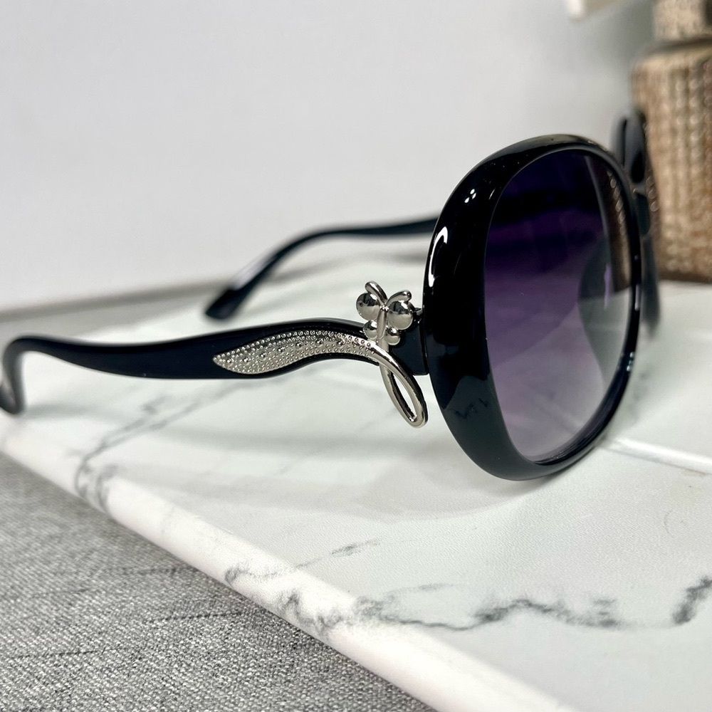 Black Oversized Sunglasses Polarized Purple Ombre Lenses New with Case - Picture 5 of 6